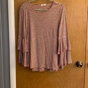 Entro Bell Sleeve Top